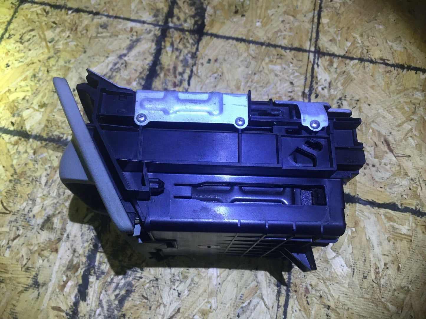 08 09 10 Honda Odyssey Front Center Console Cup Holder Storage  OEM D43