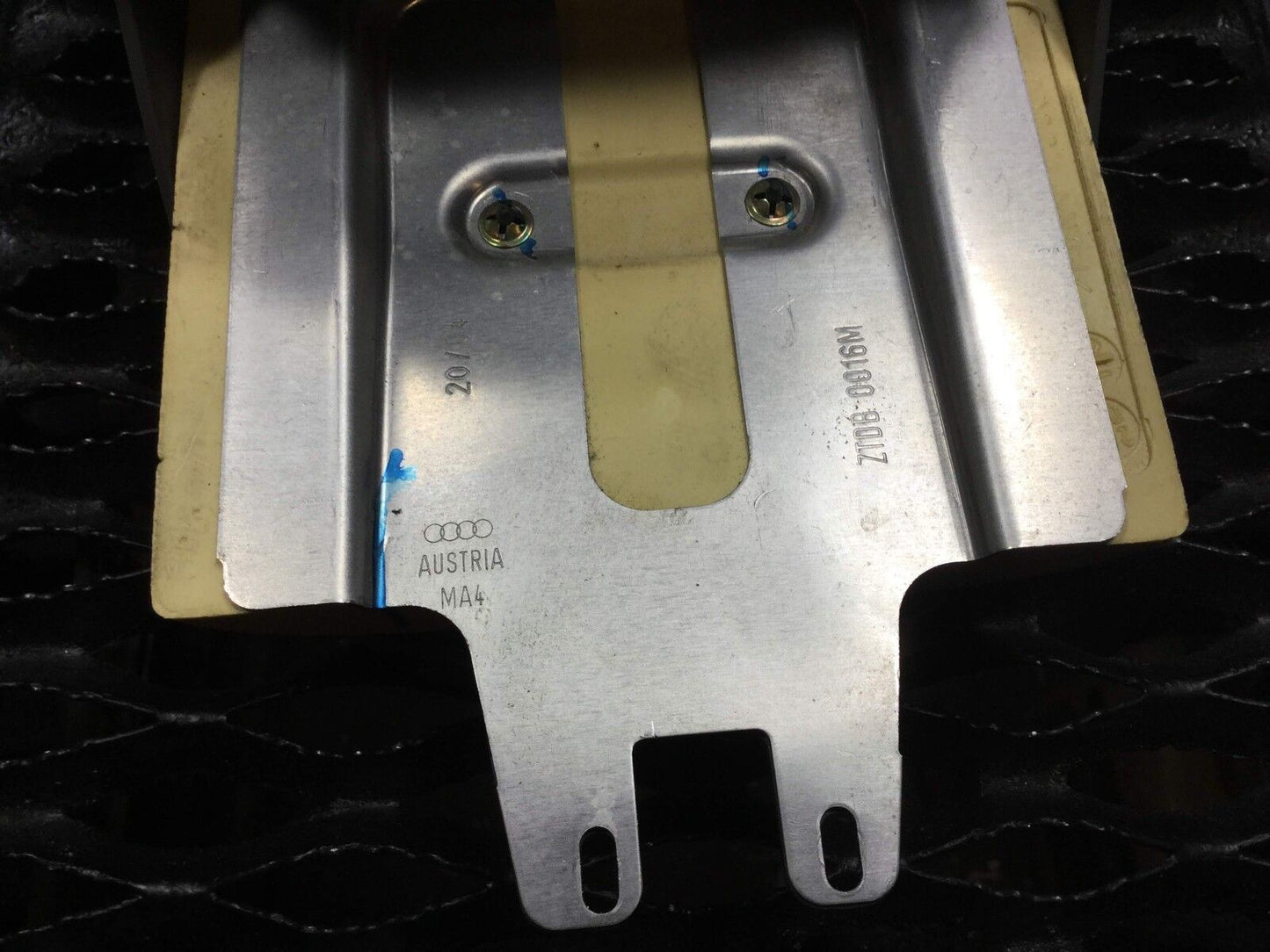 04 05 06 07 08 09 Audi A8 Steering Column Shroud Trim Cover OEM