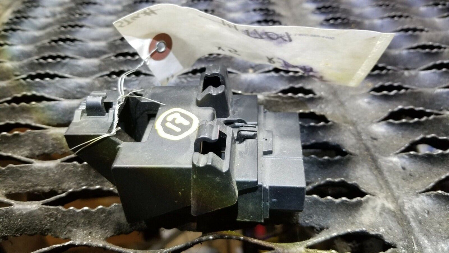 2007 BMW Front Right Passenger Side Seat Memory Control Module 6926435 OEM N17