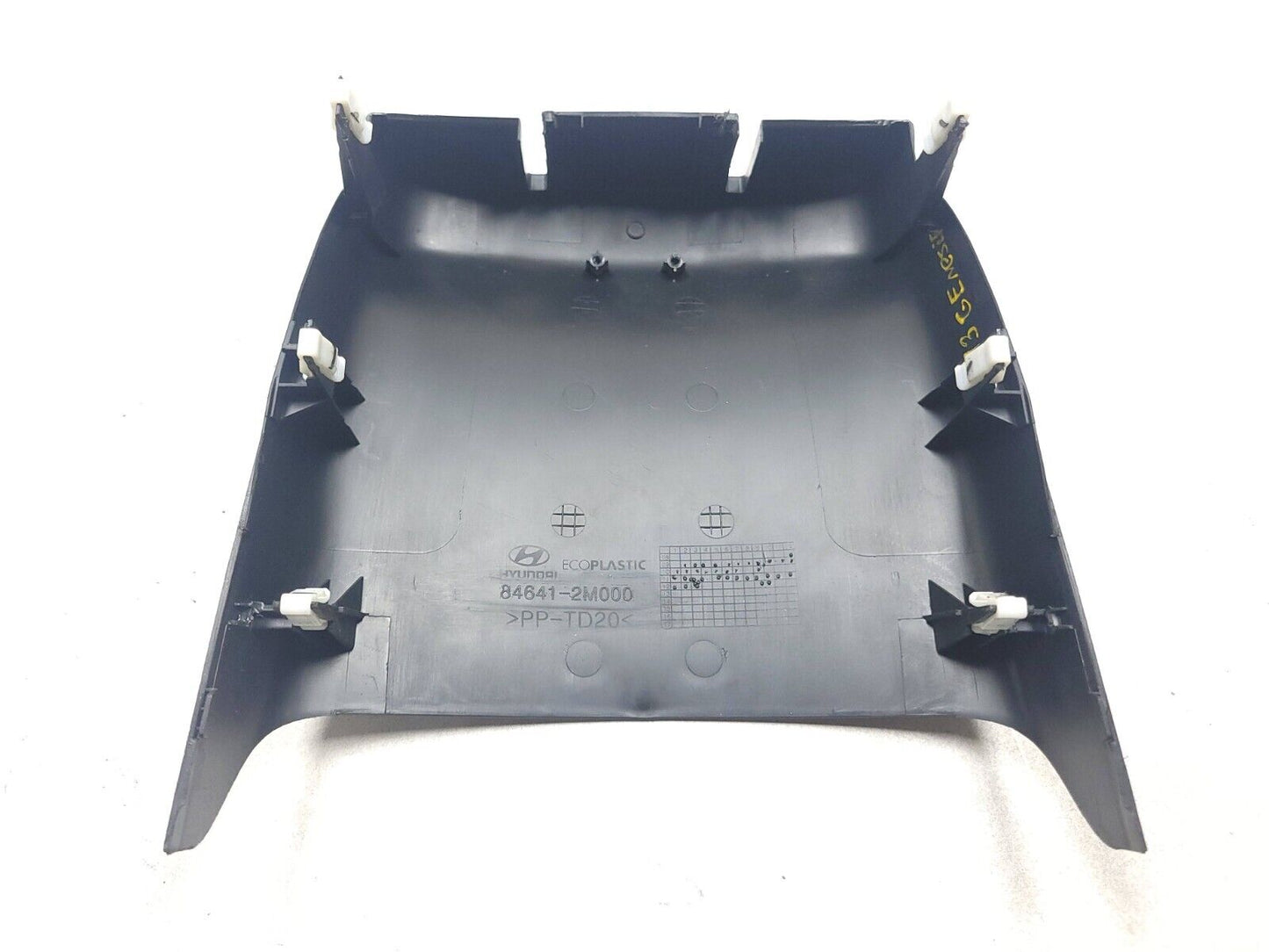 2013-2016 Genesis Coupe Center Console Rear Trim Panel 84641-2m000 OEM