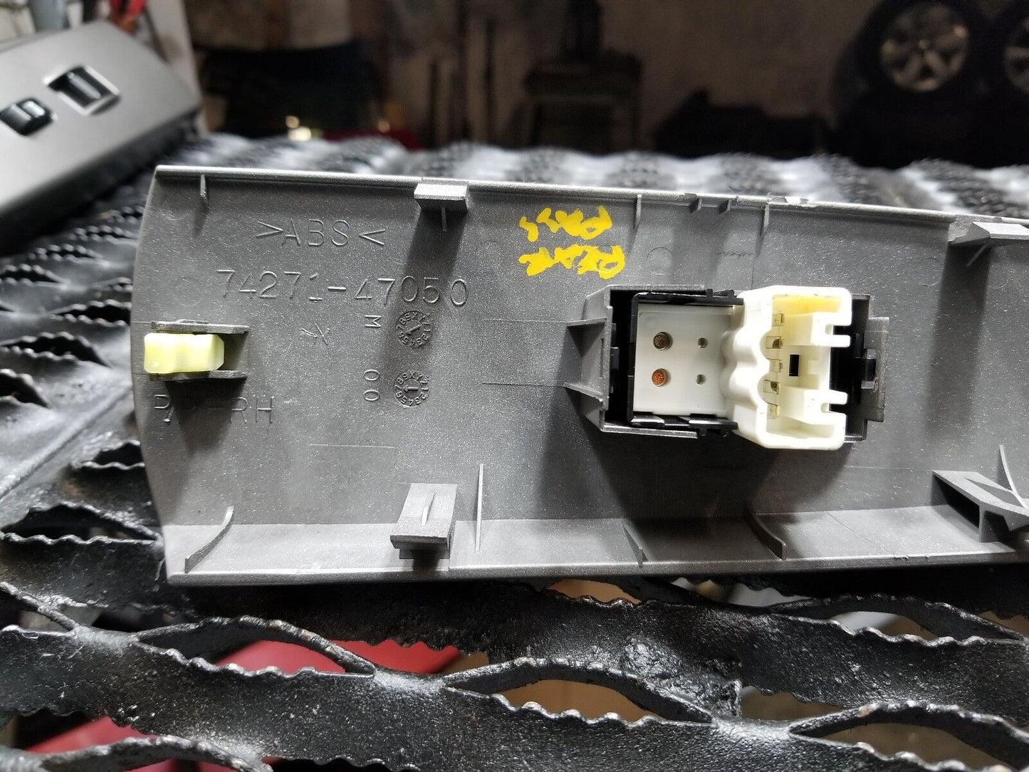 04 05 06 07 08 09 Toyota Prius Rear Right & Left Window Control Switch OEM 2pcs