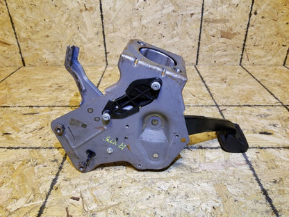 17 18 19 20 Cadillac Xt5 Brake Pedal OEM 34k