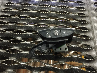 06 07 08 Acura Rl Steering Wheel Cruise Control Switch OEM D41