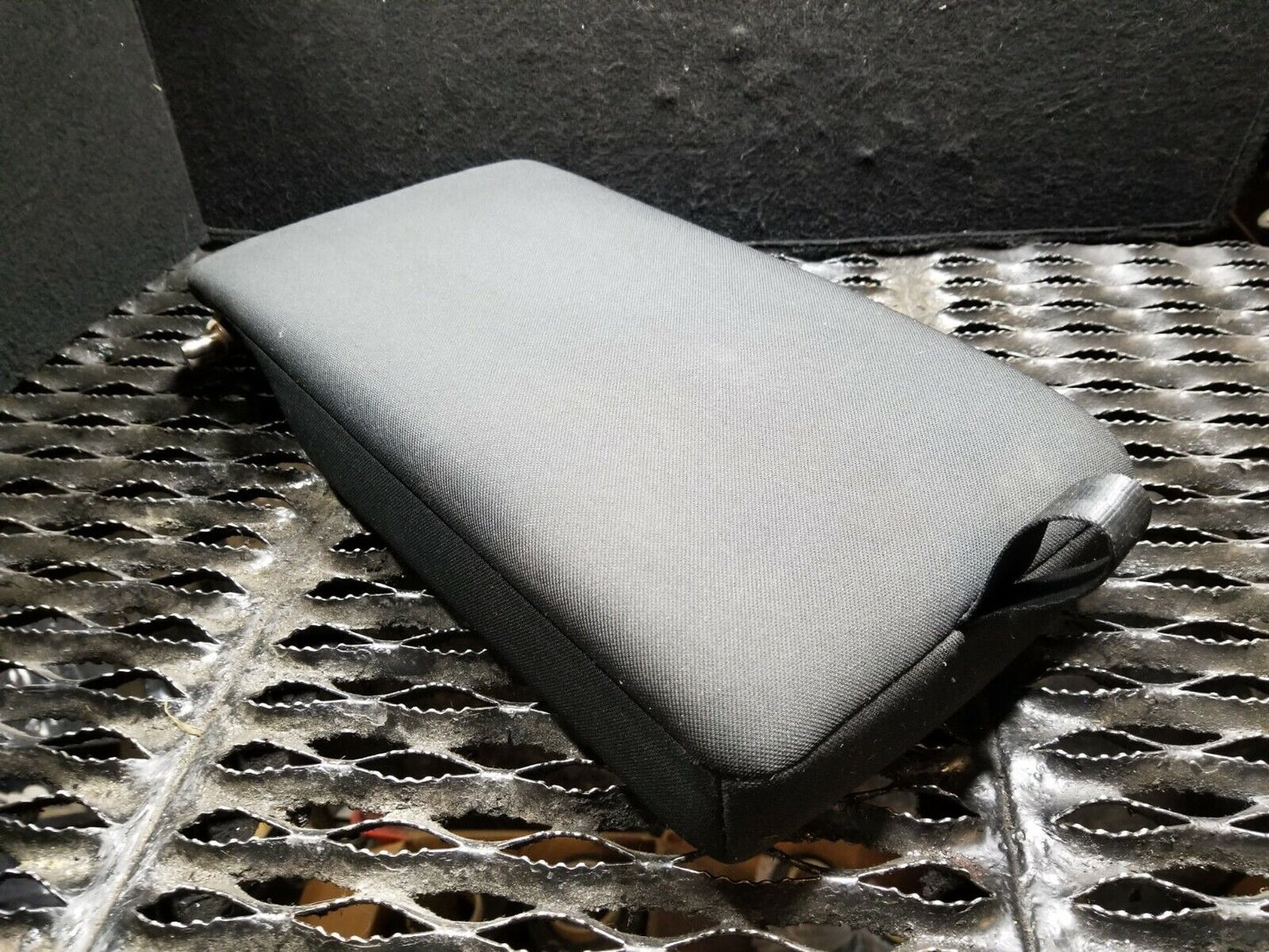11 12 13 14 Dodge Avenger Rear Seat Arm Rest Armrest W/ Cup Holder OEM