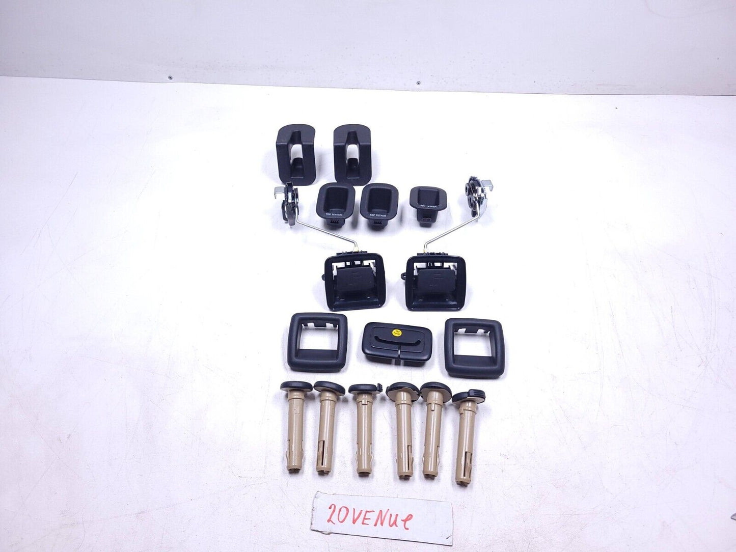 20 21 22 Hyundai Venue Rear Headrest Guide Sleeve Fold Lock Belt Trim OEM