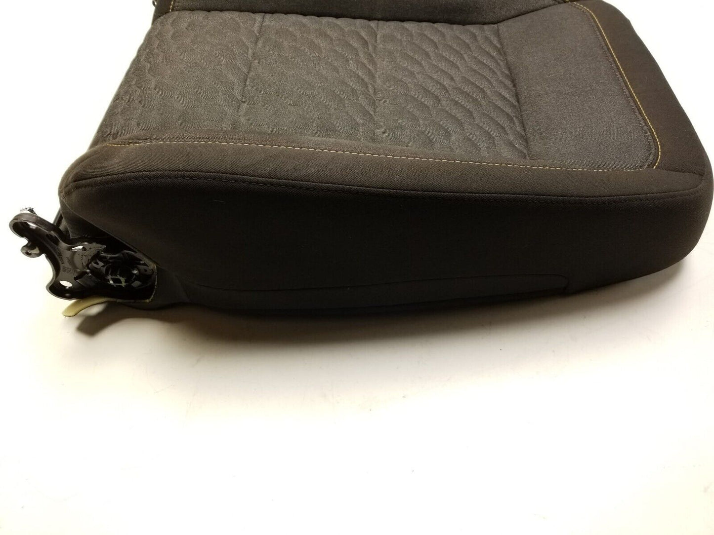 18 - 21 Chevrolet Equinox Seat Back Backrest Cushion Upper Passenger Right OEM