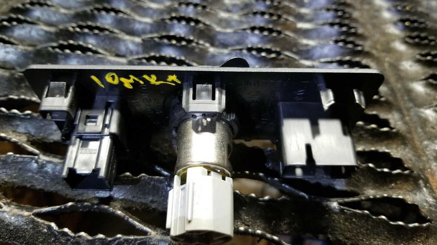 10 11 12 Lincoln MKT Aux Usb 12v Port Ae93-74045m70 OEM