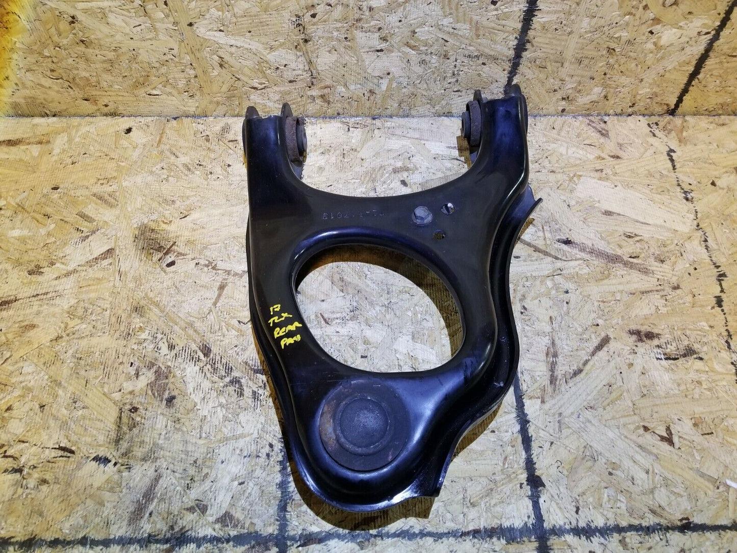 15 16 17 Acura TLX 2.4l Rear Right Passenger Side Upper Control Arm OEM