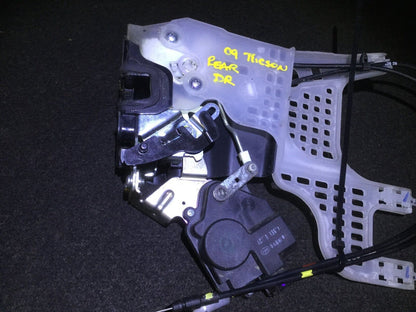 07 08 09 Hyundai Tucson Rear Left Driver Door Lock Latch Actuator OEM D13