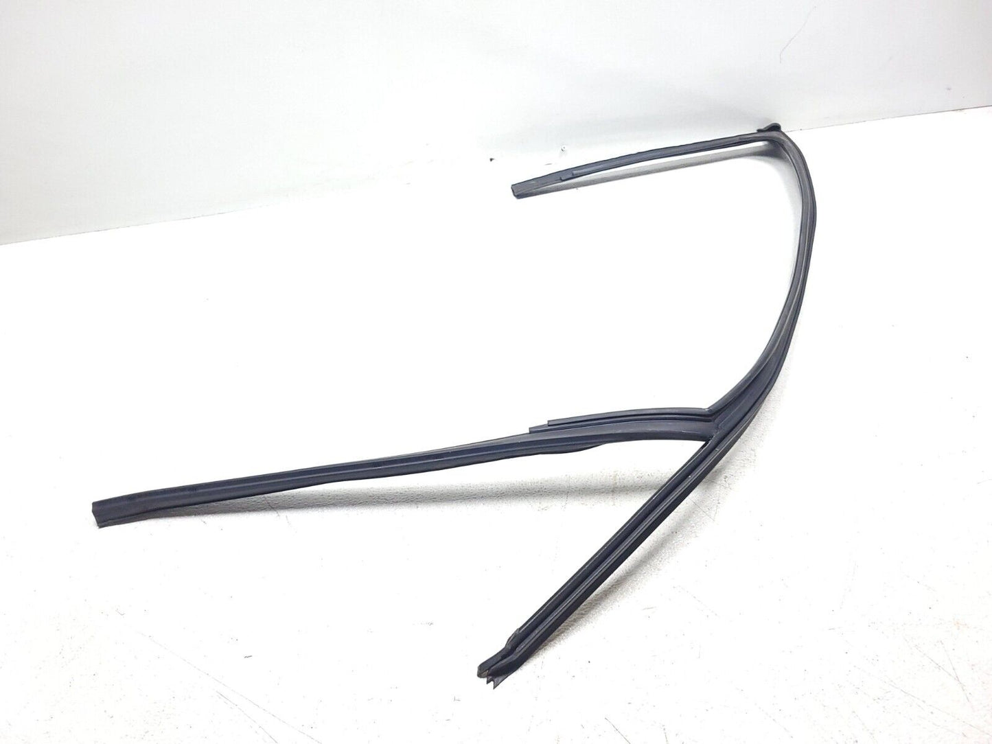 13 14 15 16 Audi A4 S4 Door Window Frame Seal Front Left Driver Side OEM