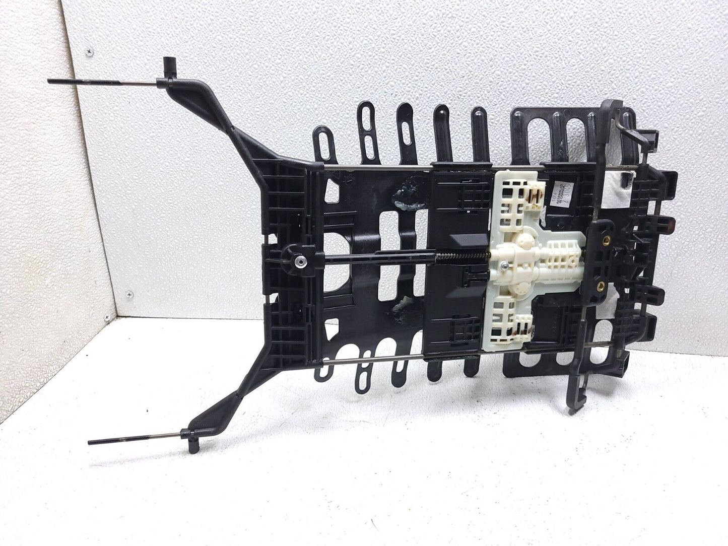 18 19 20 21 22 Honda Odyssey Front Driver Seat Lumbar Support Left OEM