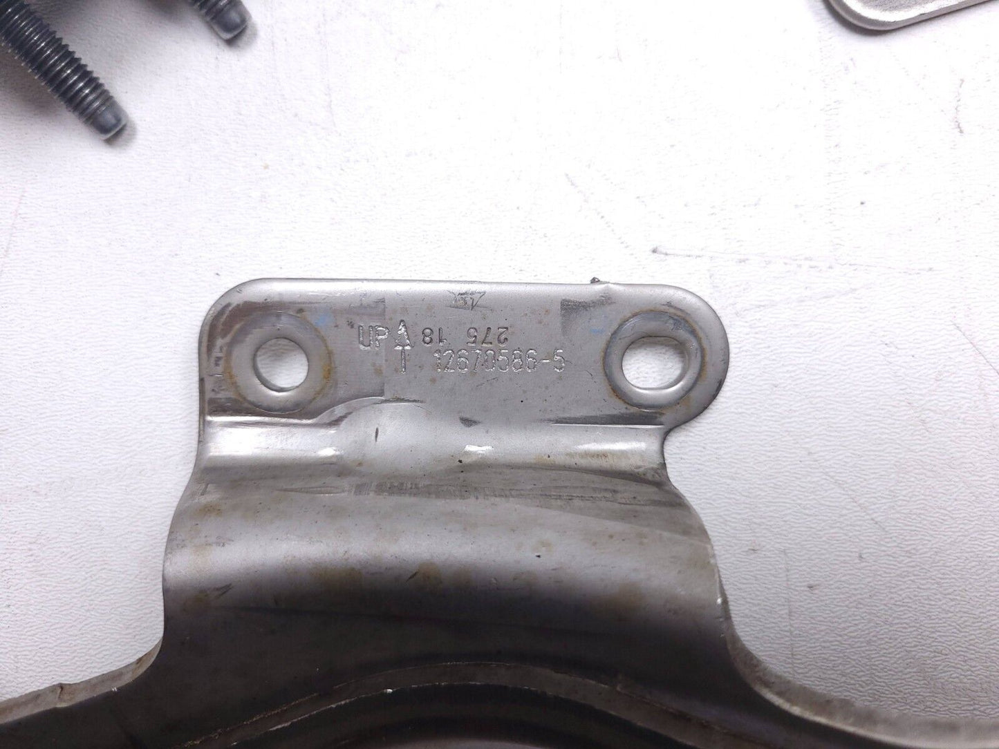 18 19 20 21 Chevrolet Equinox Exhaust System Down Pipe Support Mount Bracket OEM