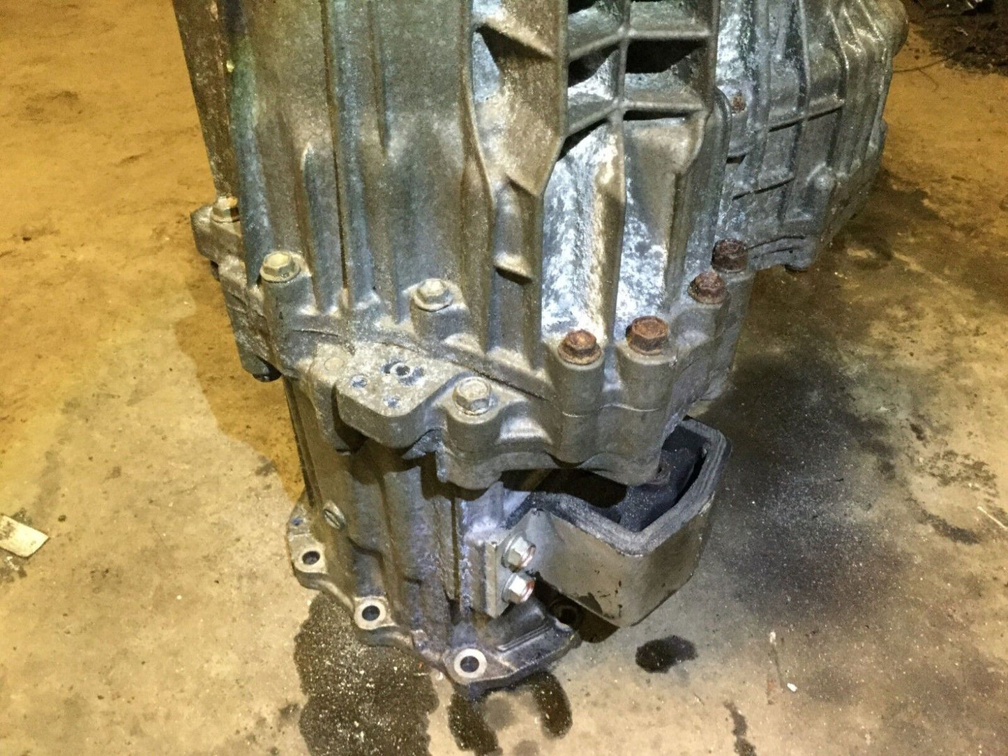 06 07 08 09 10 Infiniti M35 Transfer Case OEM