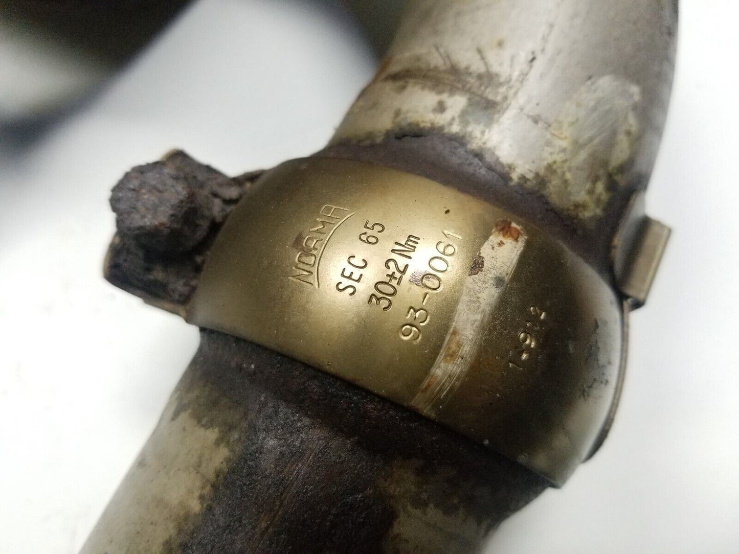 12 - 16 Dodge Grand Caravan Exhaust Muffler Resonator Middle OEM