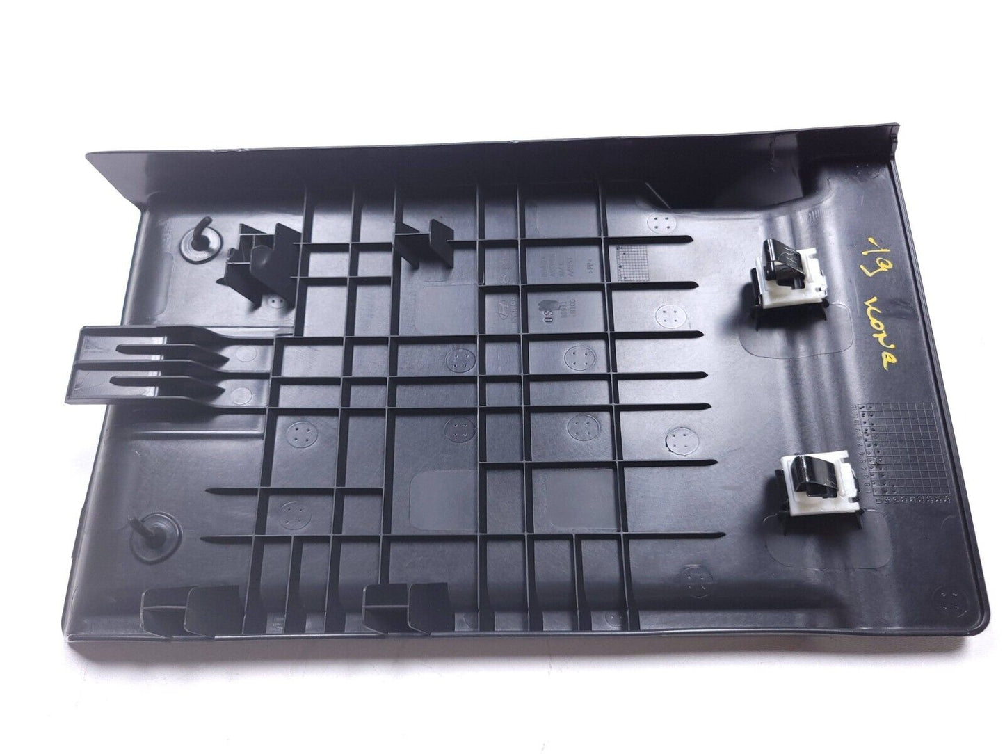 18-21 Hyundai Kona Rear Seat Center Arm Rest Board Cover Panel 89931j9100  OEM