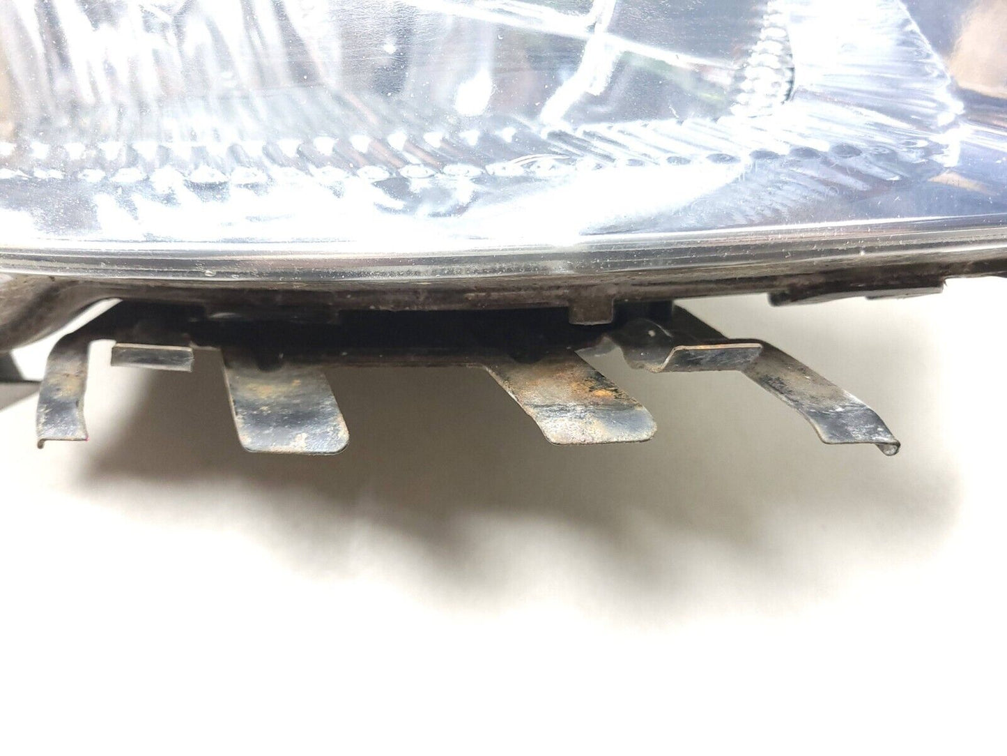 04 - 09 Toyota Prius Headlight Right Passenger Side OEM