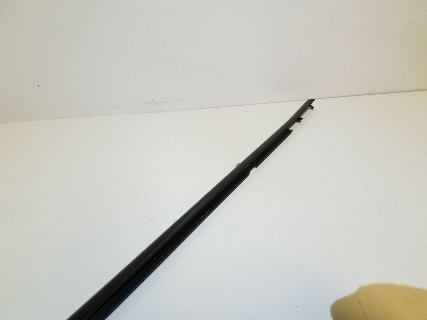 14 15 16 Subaru Forester Front Right Pass Door Window Belt Seal Molding OEM