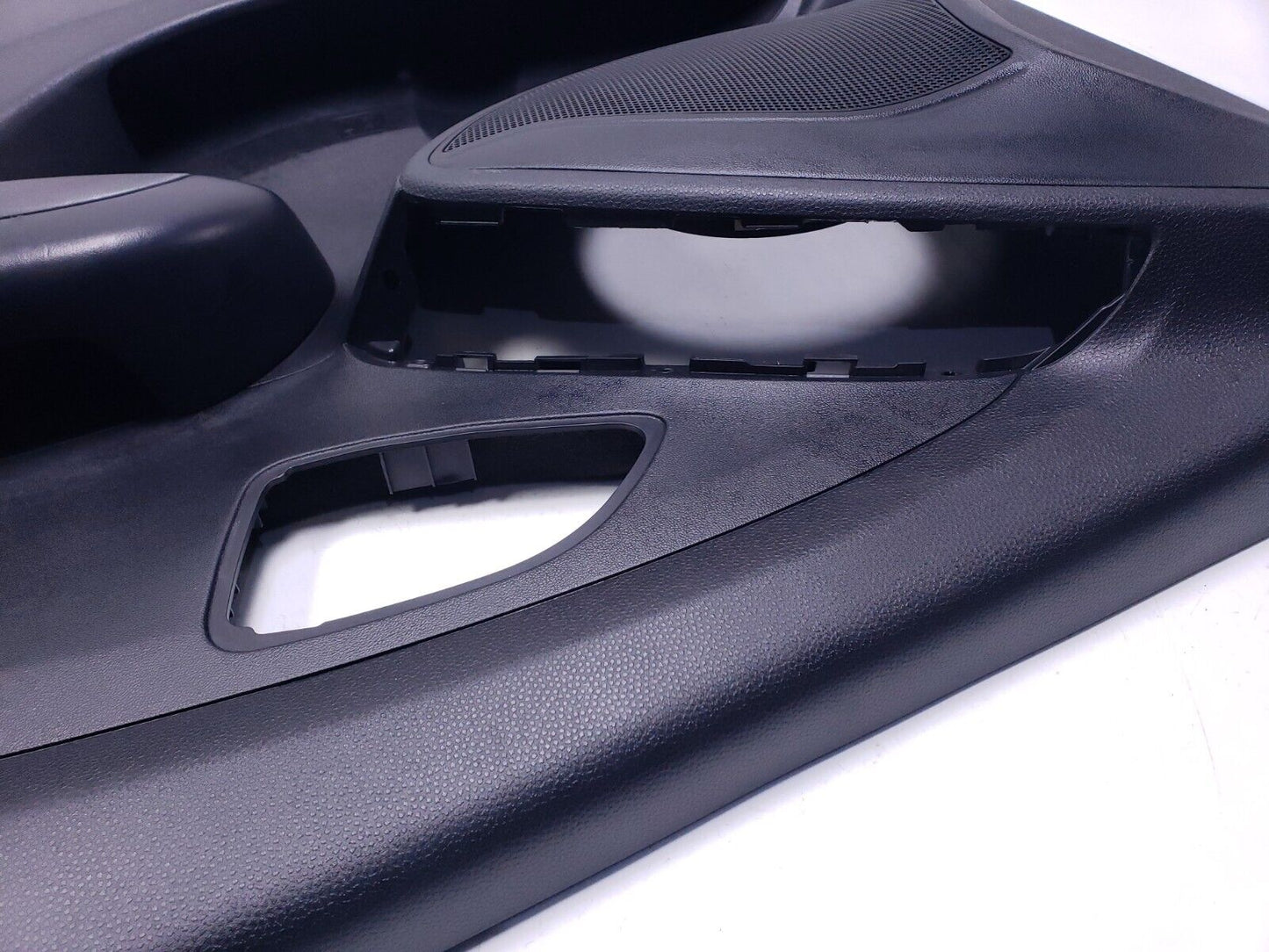2010-2015 Hyundai Tucson Front Door Trim Panel Passenger Right Side OEM