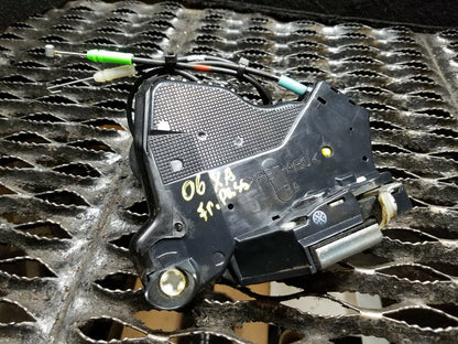 2004 2005 2006 Scion Xa Front Right Passenger Door Lock Latch Actuator OEM