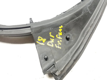 16 17 18 19 20 Dodge Durango Front Right Pass Door Weatherstrip Seal OEM
