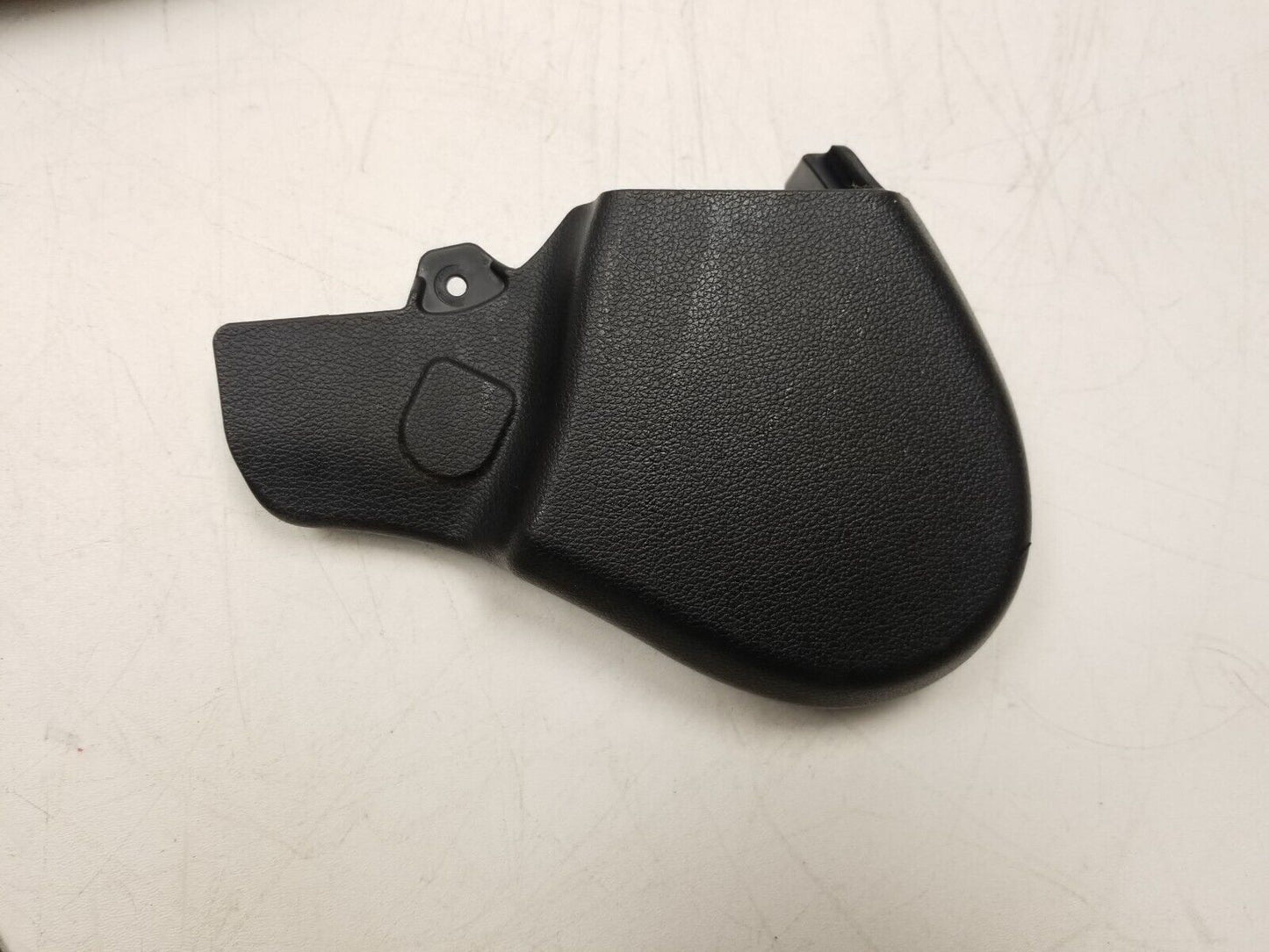 20 21 22 Hyundai Venue Front Driver Seat Headrest Guide Sleeve W/ Trim OEM