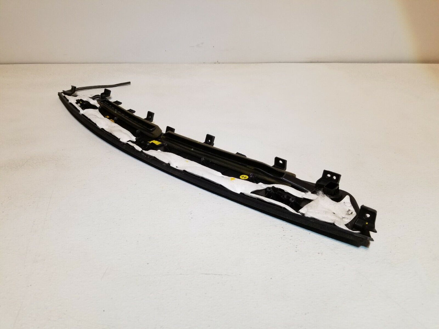 07 08 09 10 11 12 Hyundai Veracruz Dash Upper Grille Trim Panel OEM