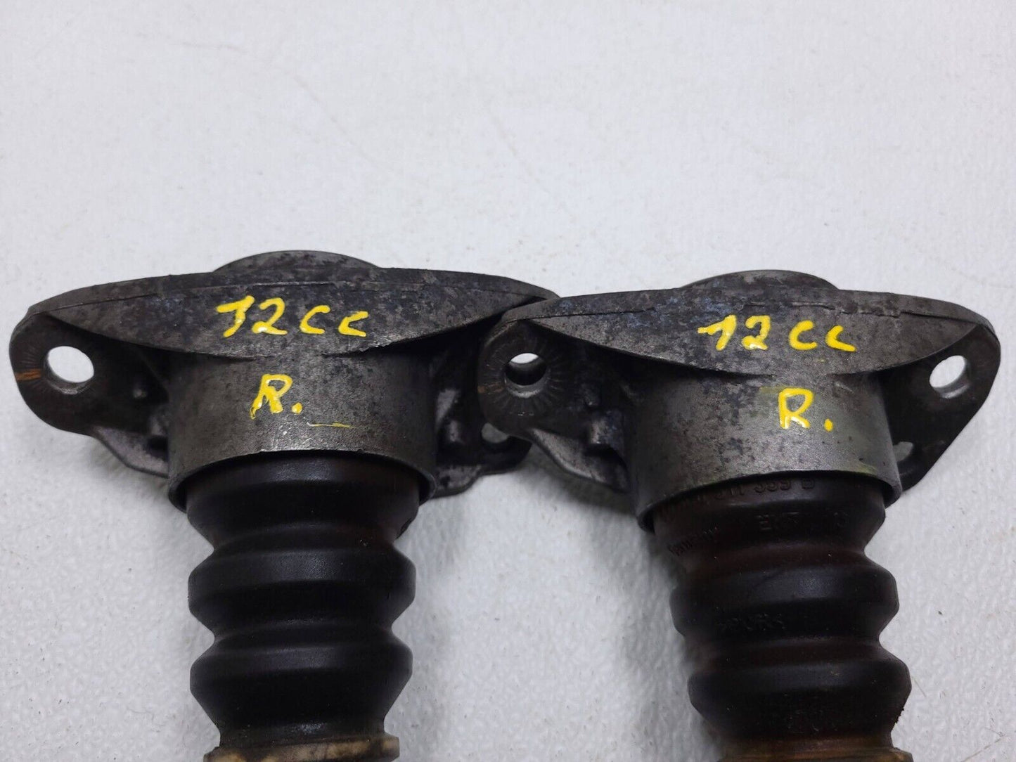 09 10 11 12 Volkswagen Cc Rear Shock Mount Dust Bump Stops OEM