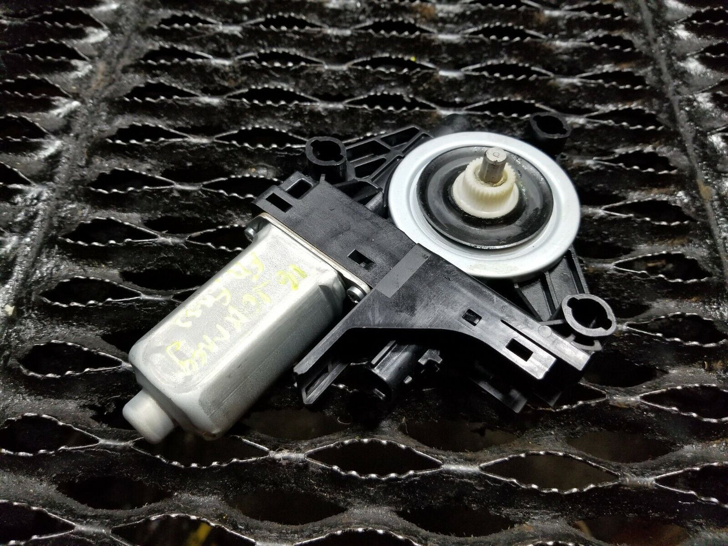 12 13 14 15 16 Dodge Journey Front Right Passenger Door Window Motor OEM 54k