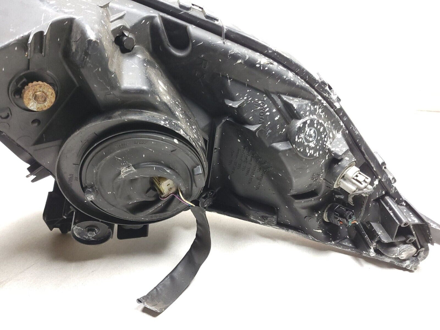 04 - 09 Toyota Prius Headlight Right Passenger Side OEM