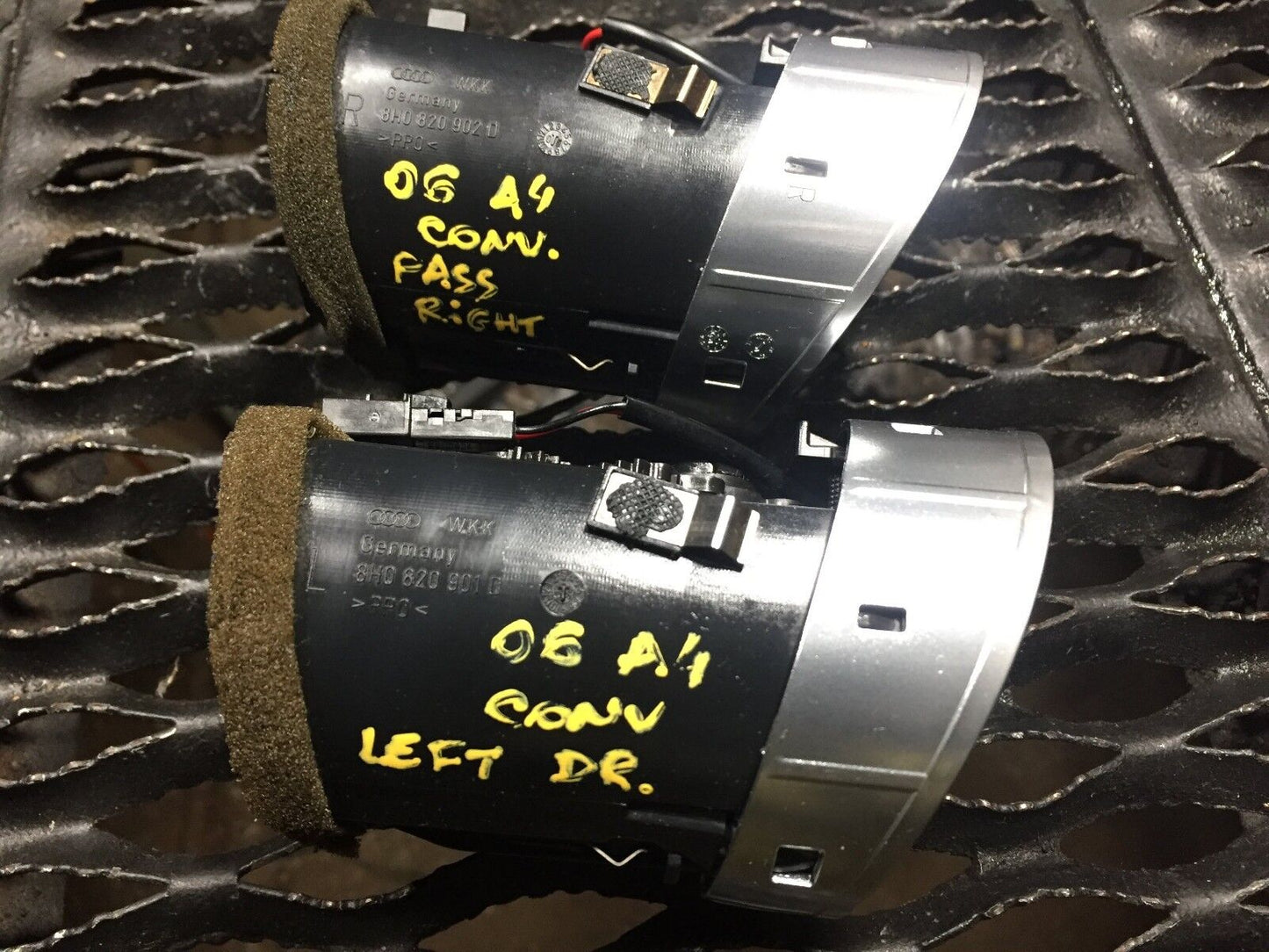 04 05 06 Audi A4 B6 Cabrio Dashboard Vent Left & Right OEM Pair
