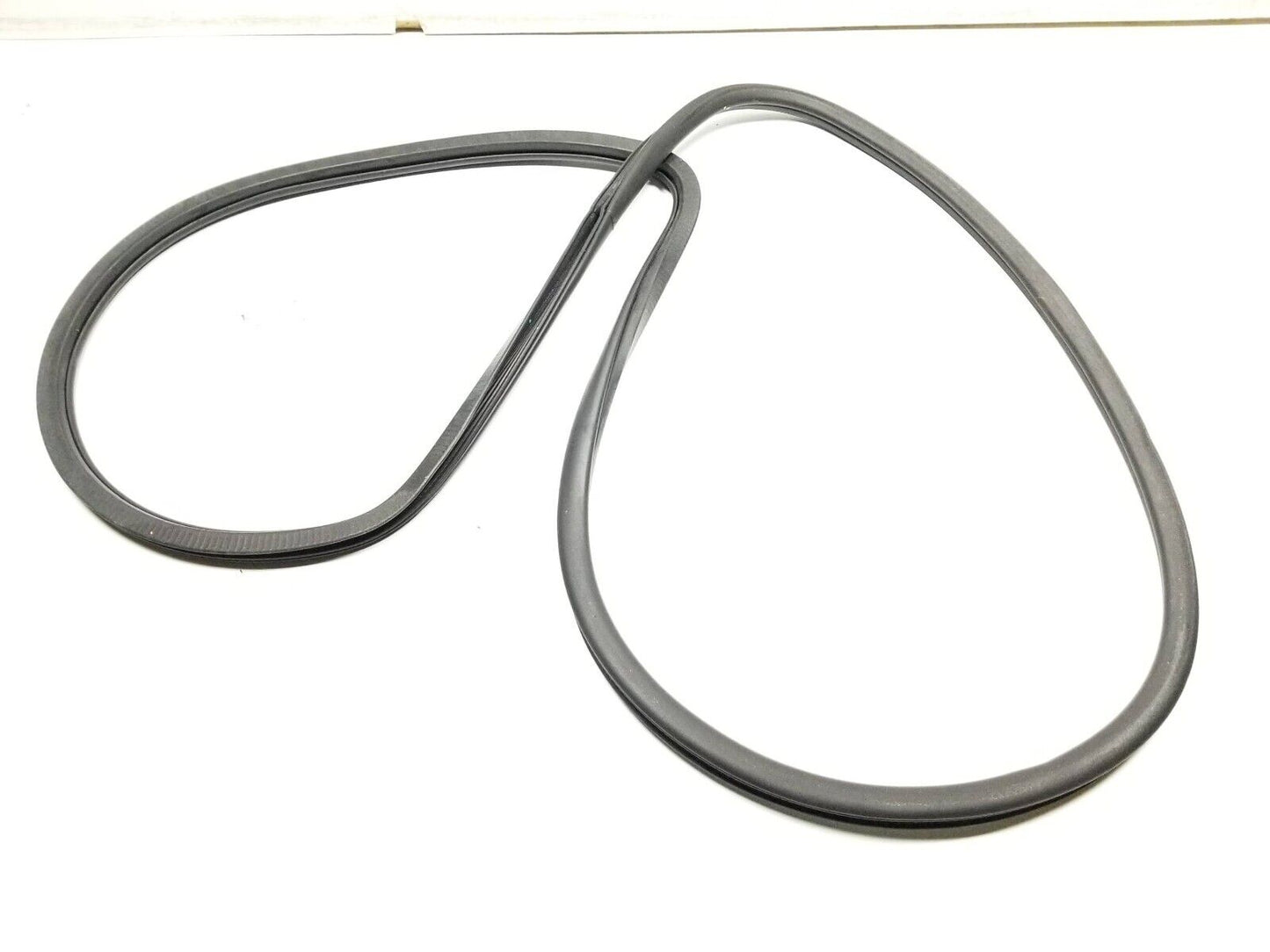 13 14 15 16 Dodge Dart Front Right Pass Door Wetherstrip Seal OEM 52k Miles