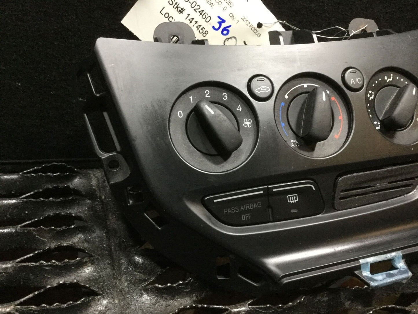 2012 12 2013 13 Ford Focus A/c Heater Climate Temperature Control OEM #36 29k