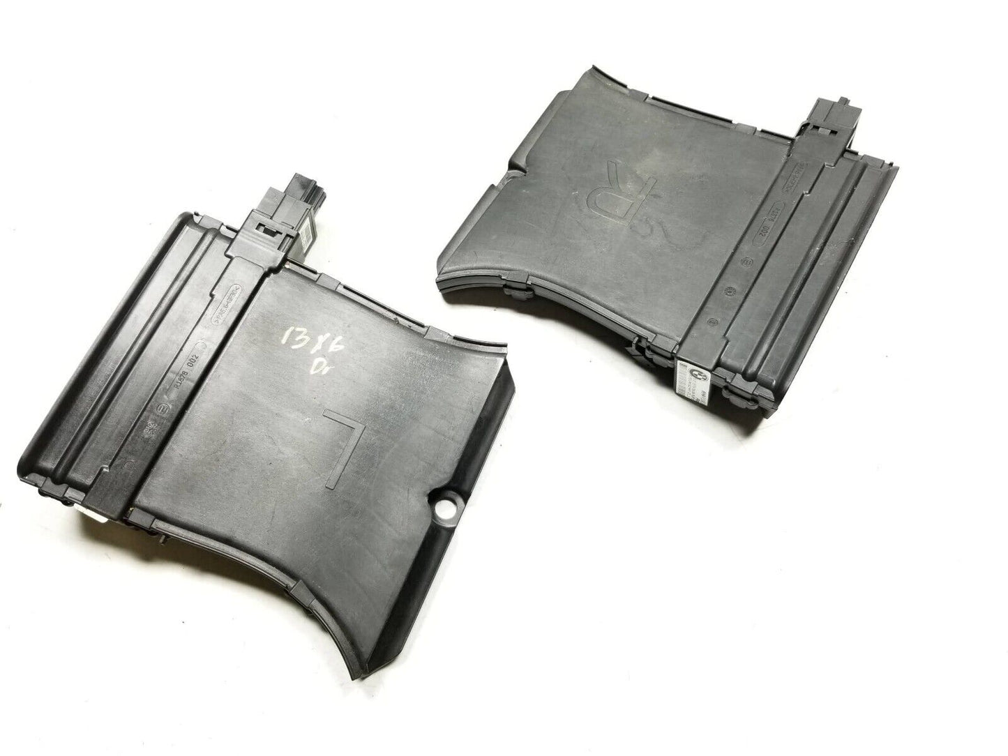 07 08 09 10 11 12 13 BMW X6 Rear Air Vent Duct 2pcs OEM