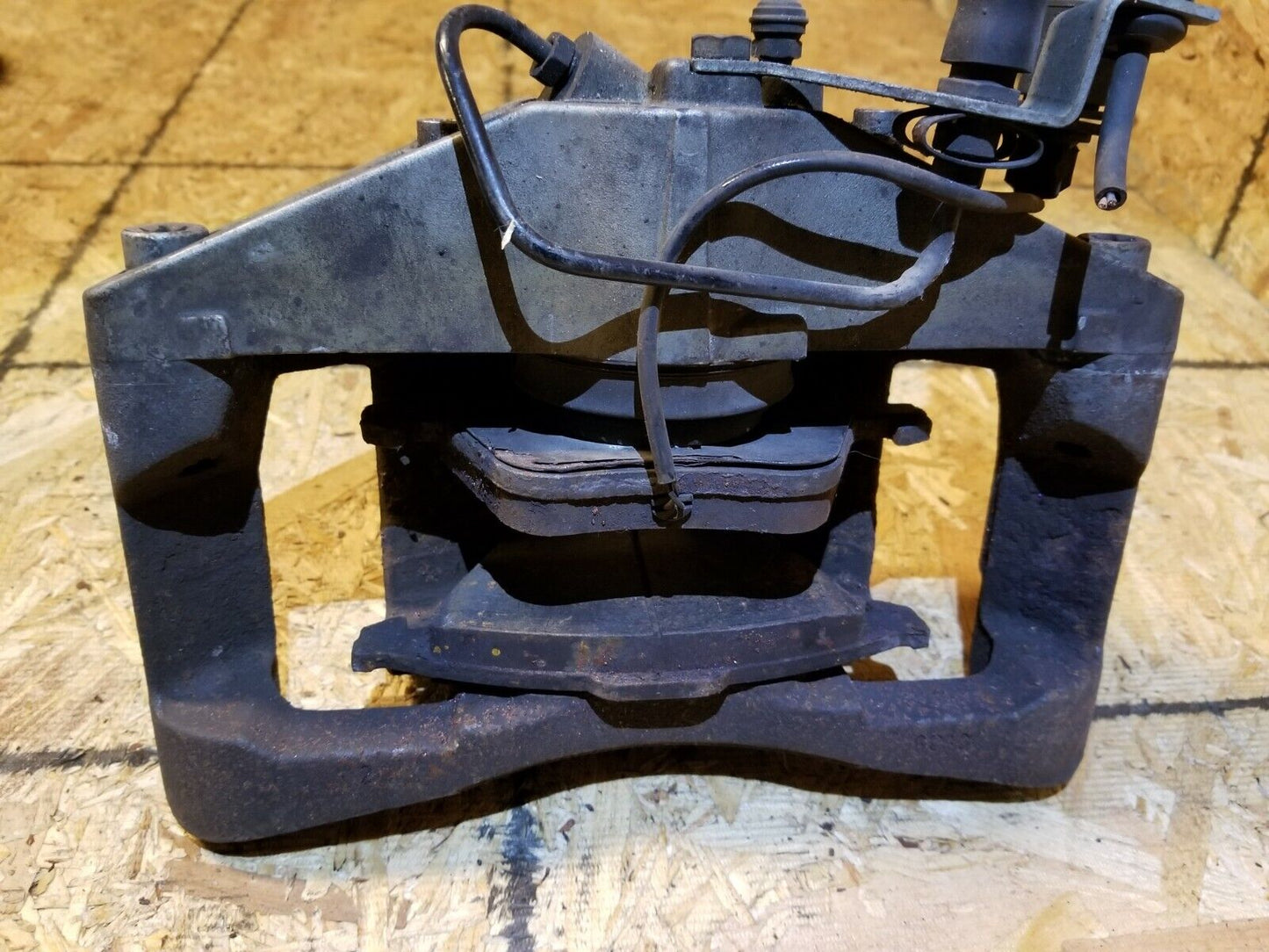 05 06 07 08 Audi A6 C6 Front Brake Caliper Left Driver Side  OEM