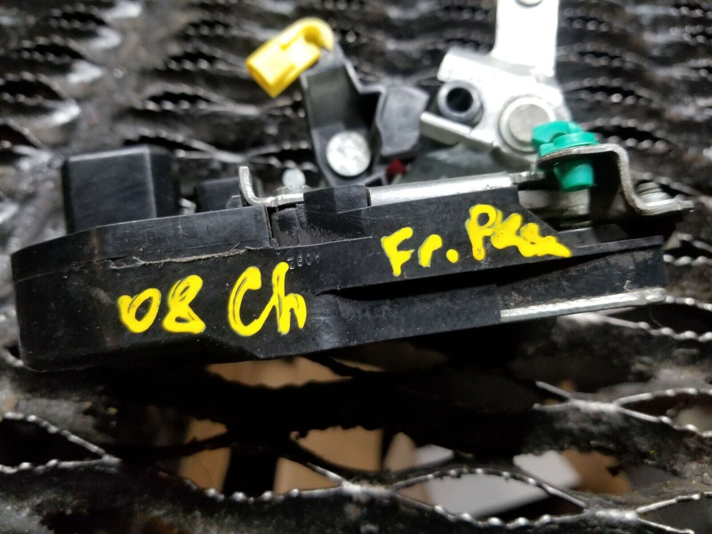 06 07 08 09 10 Jeep Grand Cherokee Front Passenger Door Lock Latch Actuator OEM
