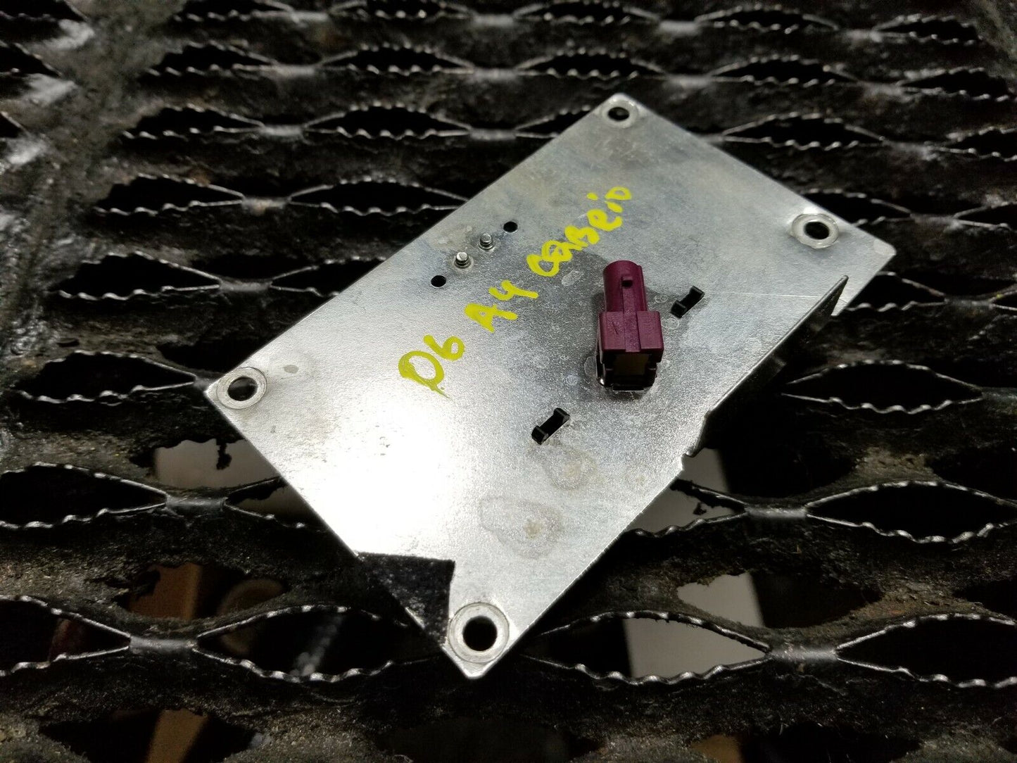 03 04 05 06 Audi A4 B6 Cabrio Gms Mobile Phone Bluetooth Antenna OEM