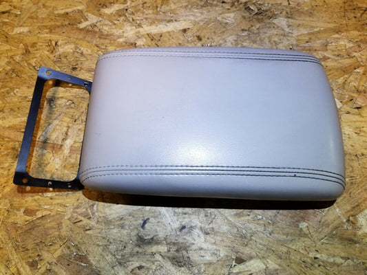 06 07 08 09 10 11 Cadillac DTS Armrest Lid OEM