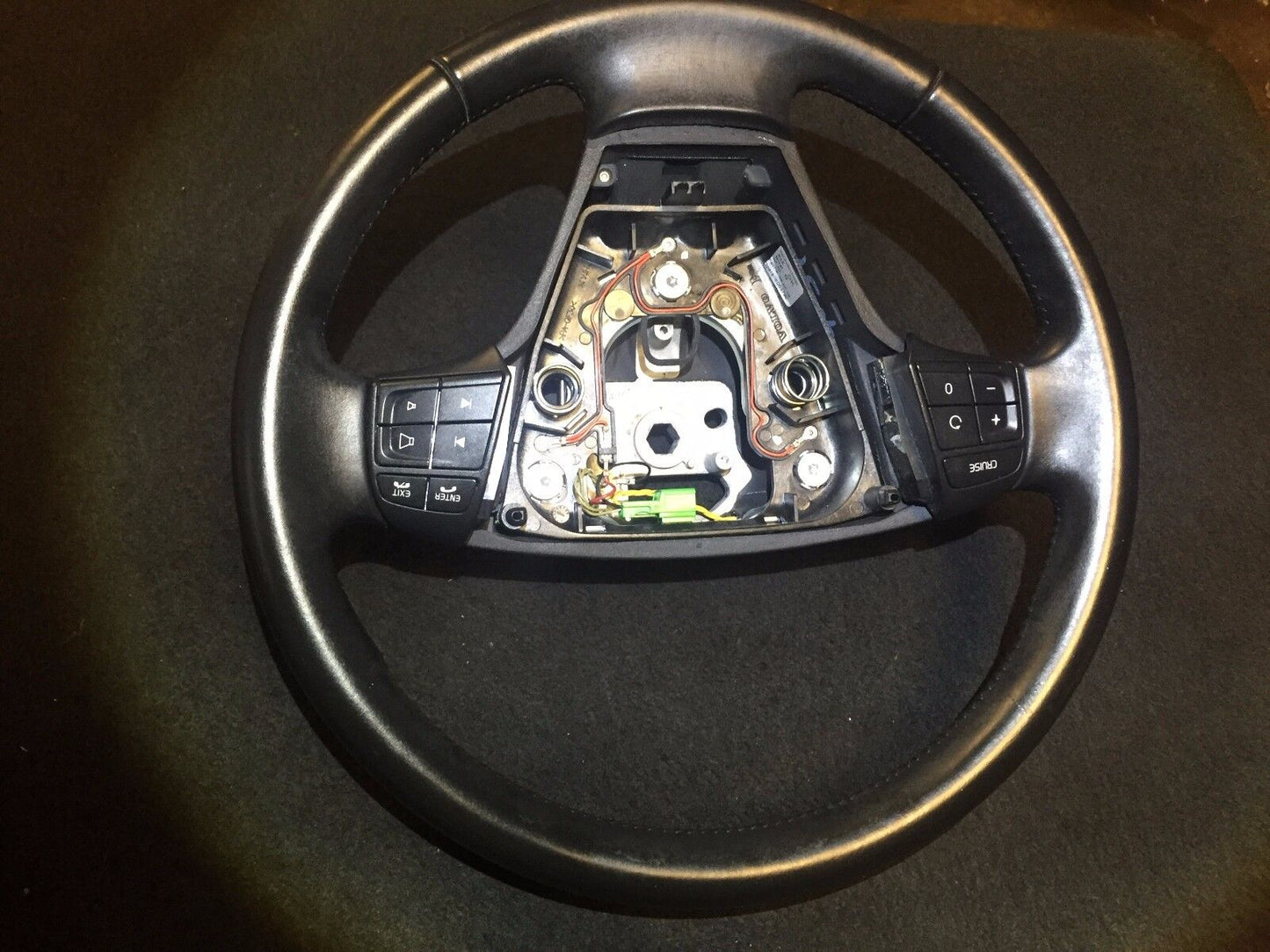 05 06 07 08 09 10 11 Volvo S40 Steering Wheel Cruise Voice Control Leather OEM