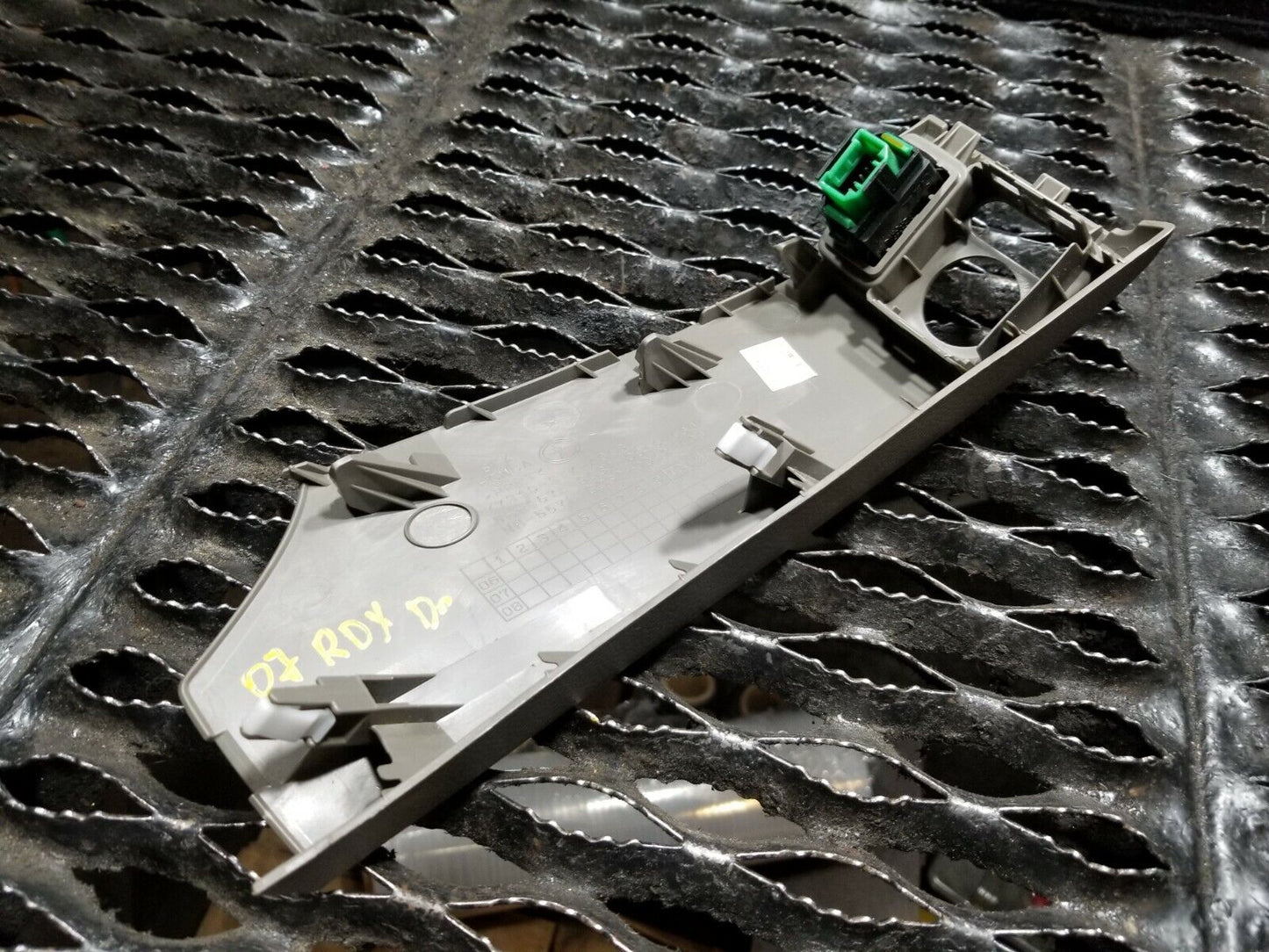 07 08 09 10 11 12 Acura RDX Left Driver Side Instrument Panel Vsa Off Switch OEM