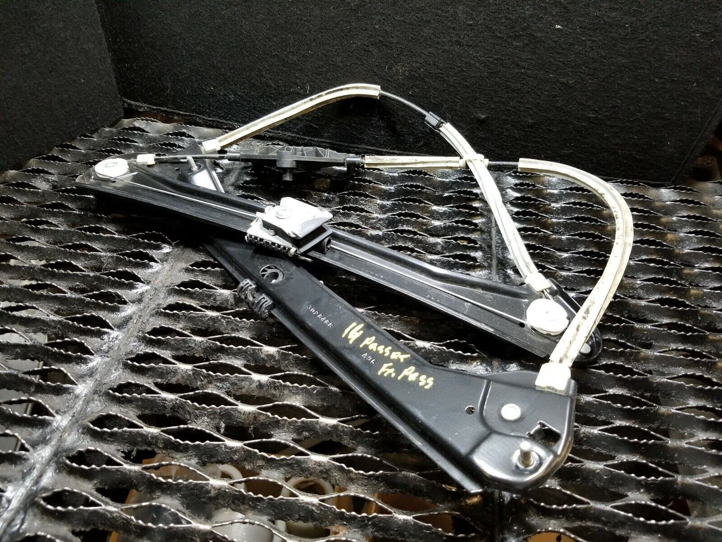 10 11 12 13 14 VW Passat Front Right Pass Window Regulator OEM 41k