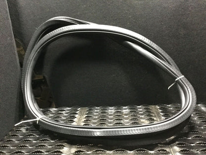 15 16 17 Jeep Renegade Right Rear Passenger Door Weatherstrip Seal OEM