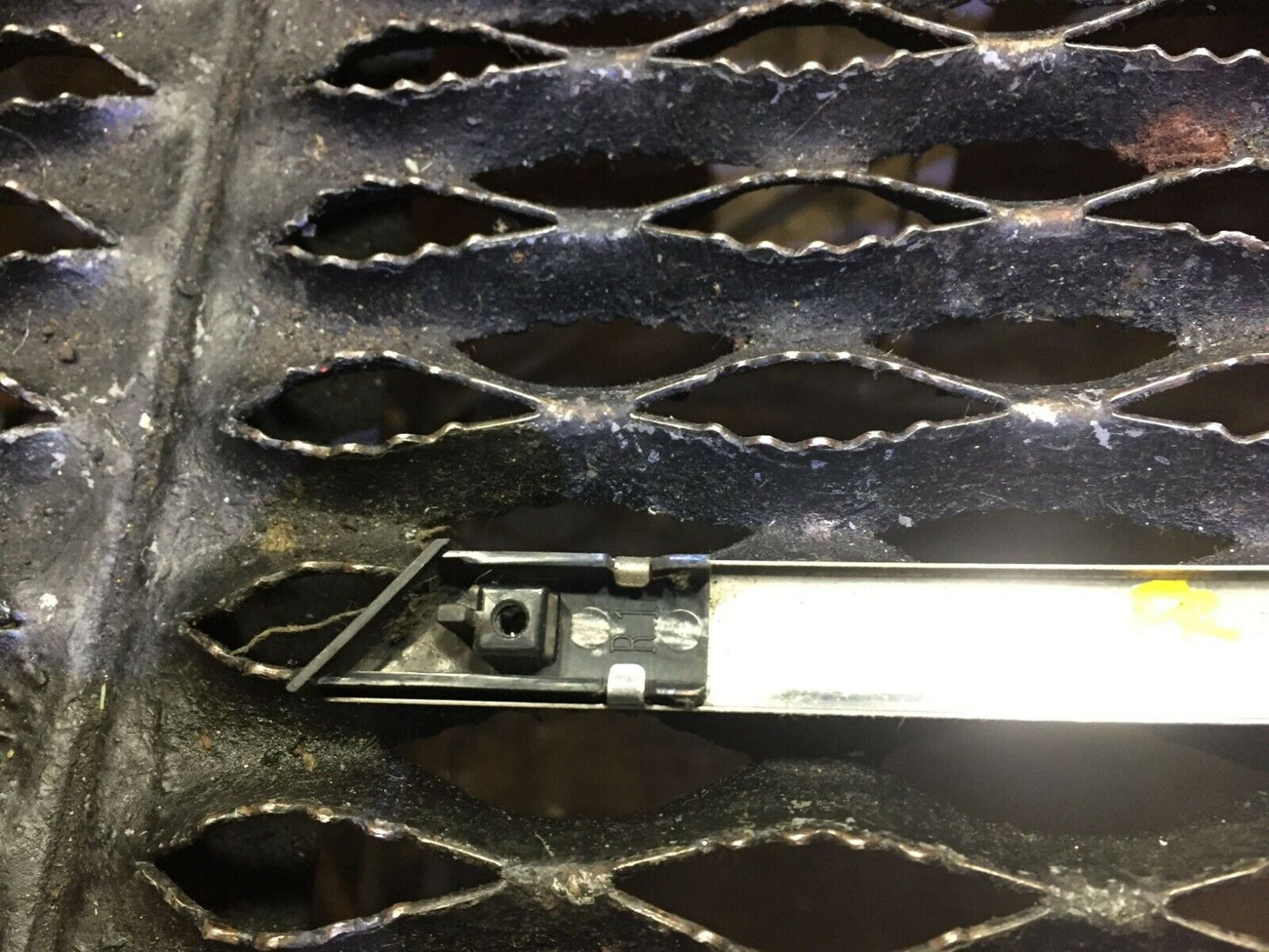 08 09 10 Honda Odyssey Front Right Pass Corner Crome Trim Molding OEM D43