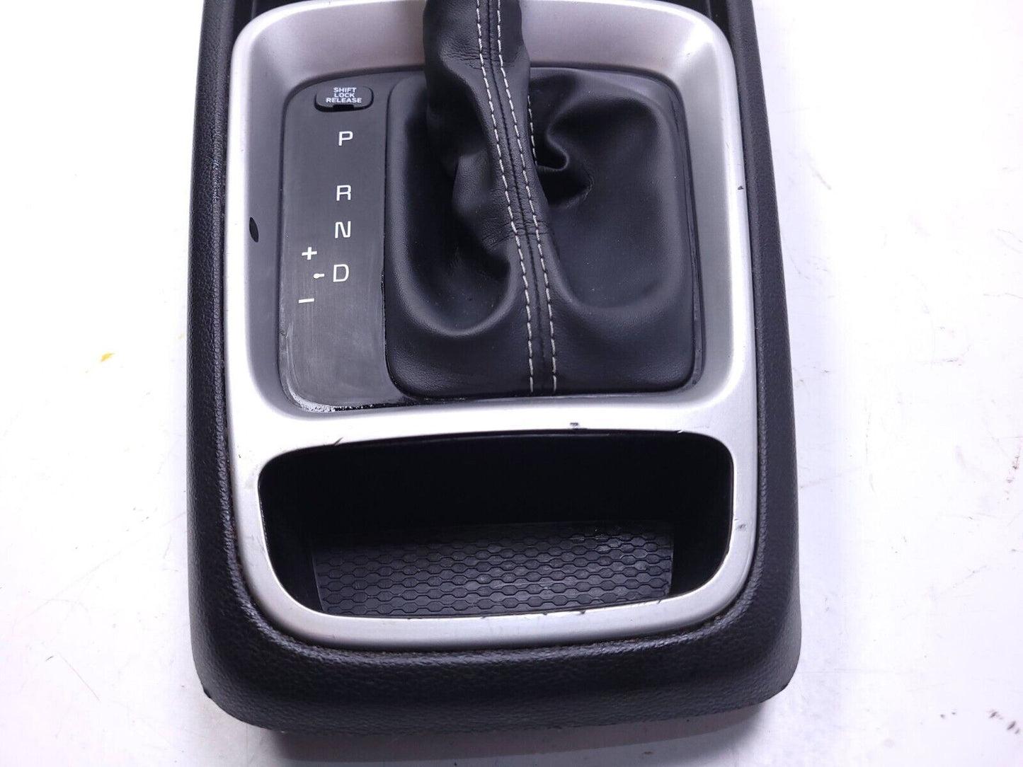 20 21 22 Hyundai Venue Center Console Trim Gear Shifter Boot Knob OEM