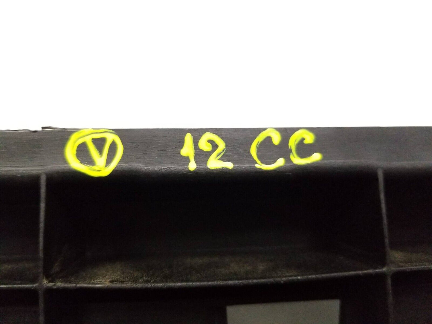 13 - 17 Volkswagen Cc Rear Bumper Center Support Strip 3c8807863 OEM