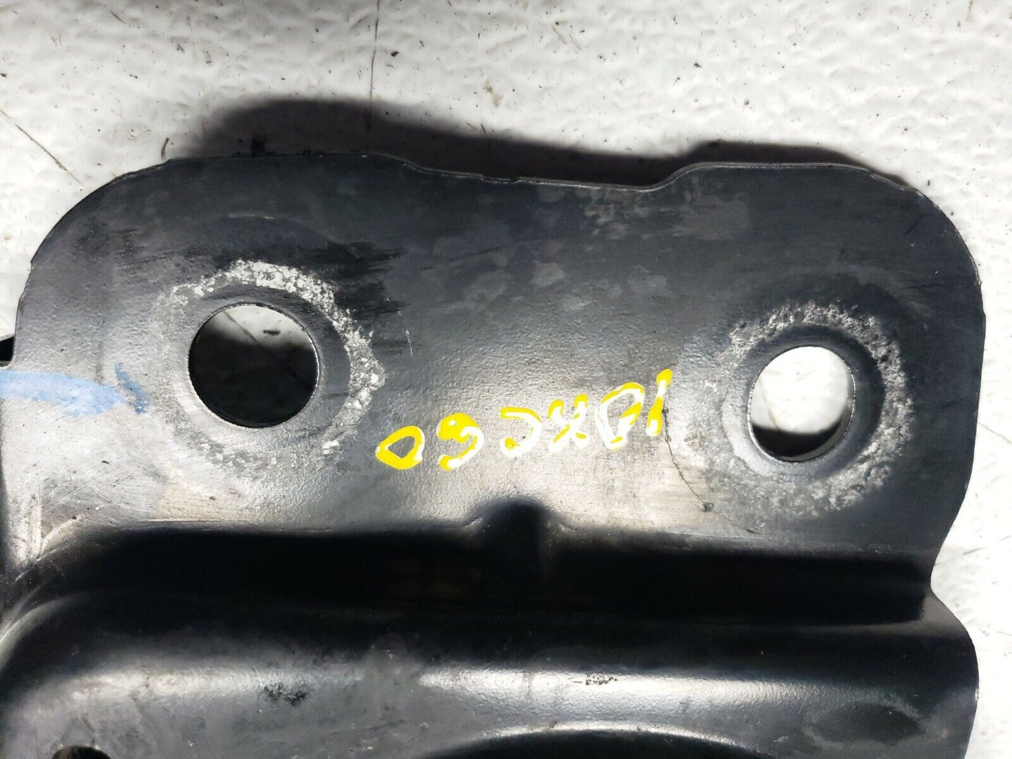 10 11 12 13 Volvo XC60 Engine Top Mount Bracket Support 30784277 OEM