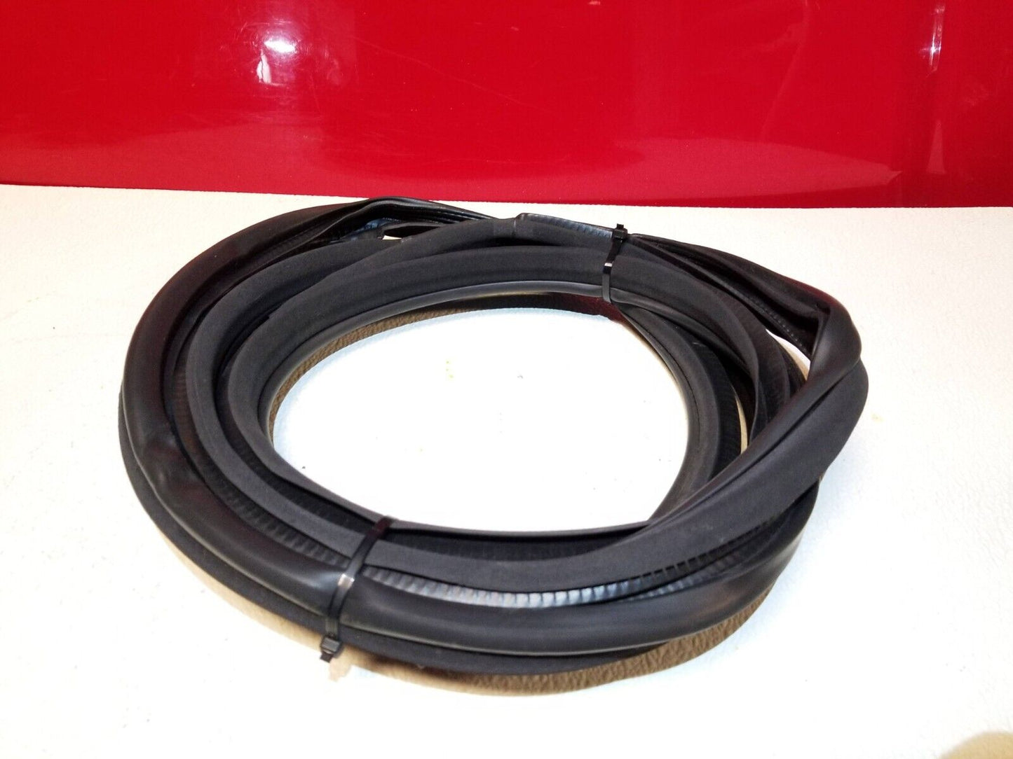 15 16 17 18 19 Infiniti Q50 Front Right Pass Side Door Wheatherstrip Seal OEM