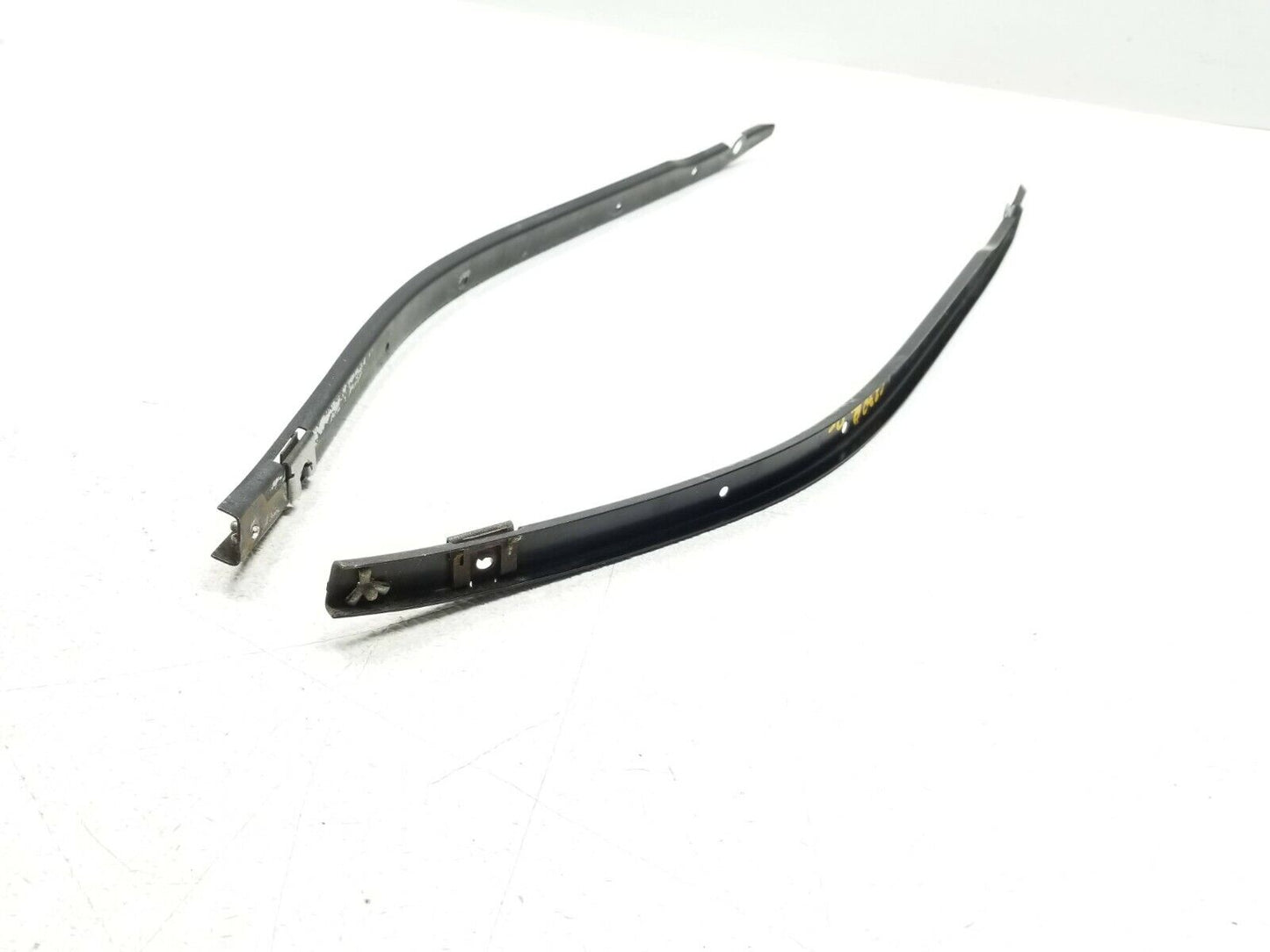 02 03 04 05 06 Mercedes Benz W203 C230 Coupe Rear Bumper Rail Bracket 2pcs OEM