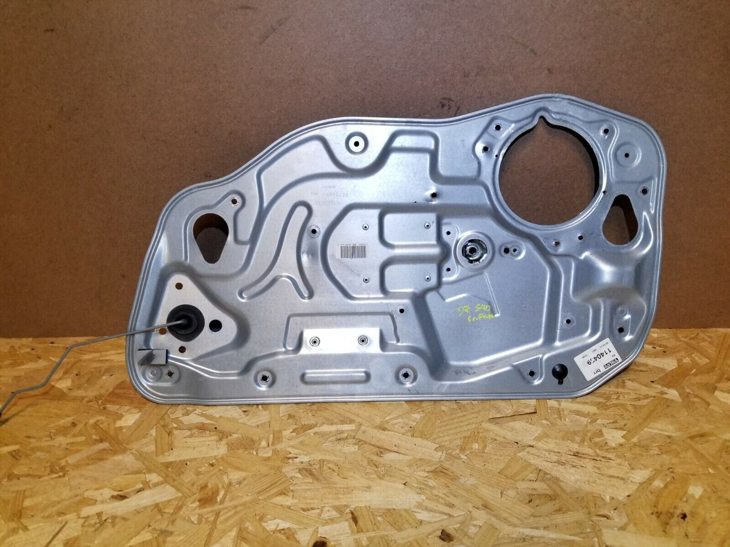 05 06 07 08 09 Volvo S40 Front Door Window Regulator Panel Right Pass Side OEM