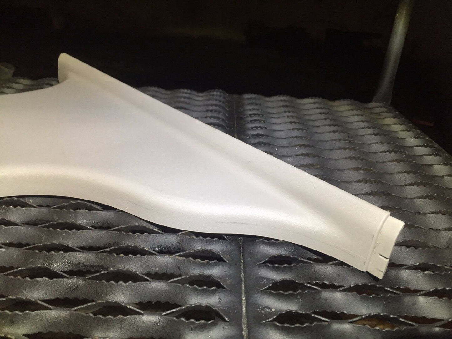 05 06 07 08 09 10 11 Volvo S40 Right Passenger Side Lower C Pillar Trim OEM