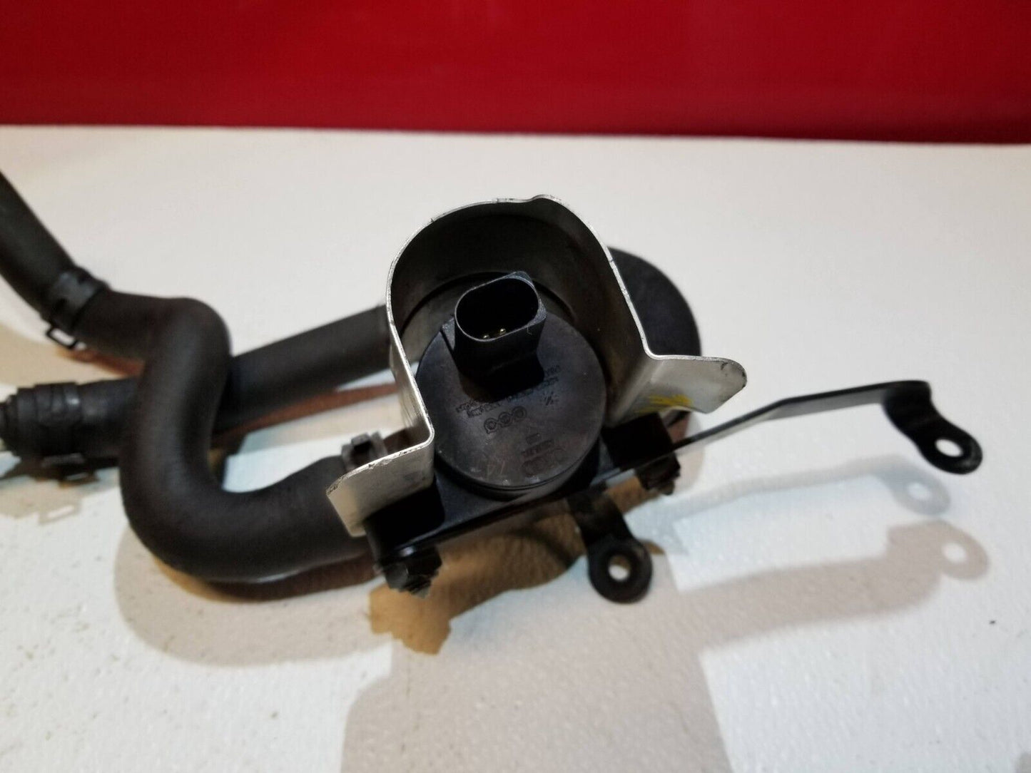 12 13 14 15 Audi A6 3.0t  Heater Valve Control Solenoid HVAC W/ Bracket   OEM